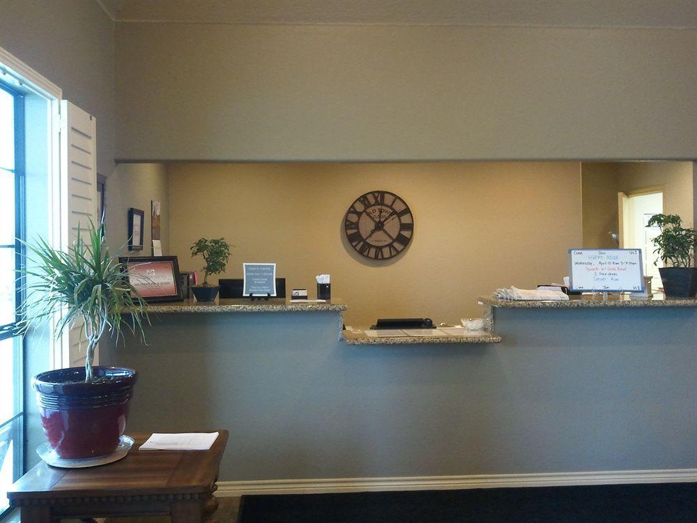 Kenedy Inn And Suites Екстериор снимка